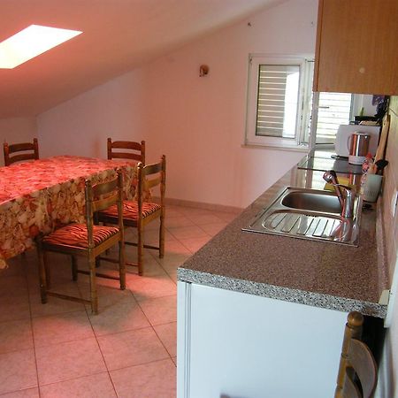 Apartment Aida Трогир Екстериор снимка