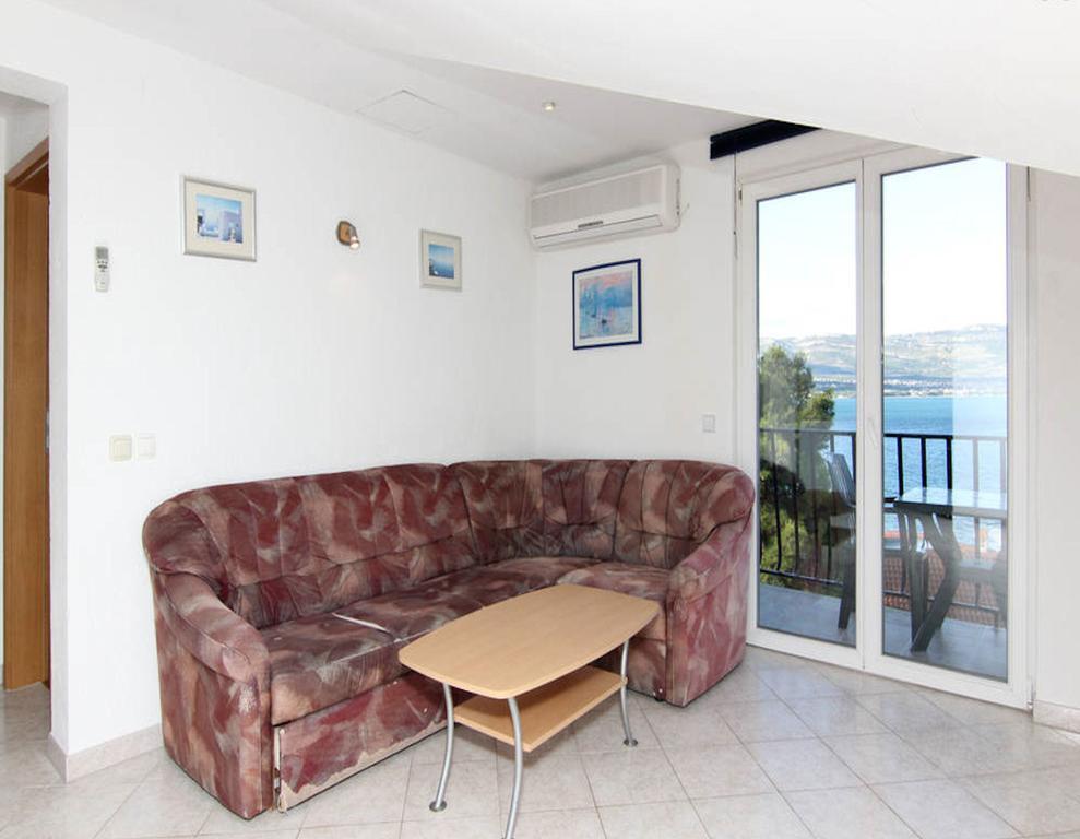 Apartment Aida Трогир Стая снимка