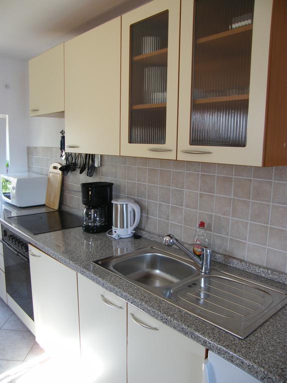 Apartment Aida Трогир Стая снимка