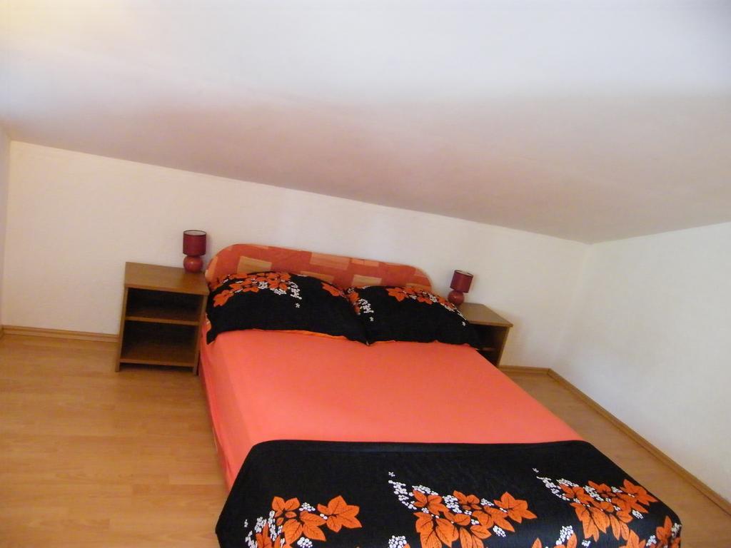 Apartment Aida Трогир Екстериор снимка